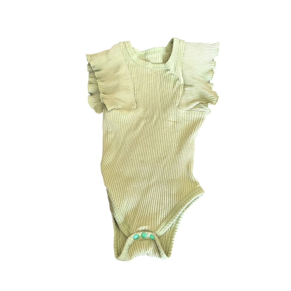 Baby Girl Boutique Outfit 12M/ 100 Green Flutter Sleeve Bodysuit Floral Shorts - Picture 2 of 7